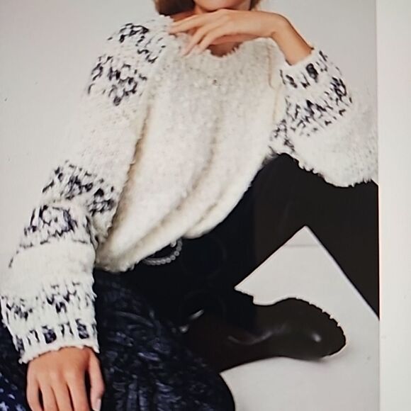 Anthropologie Pilcro Petra feathered Sweater M - Picture 11 of 11